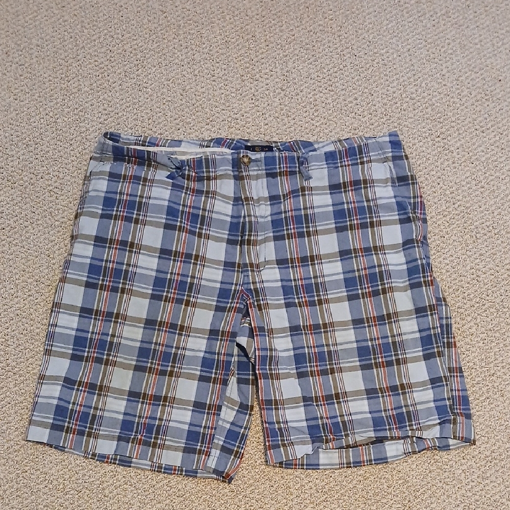 Club Room Blue and White Plaid Men's Shorts Size 40